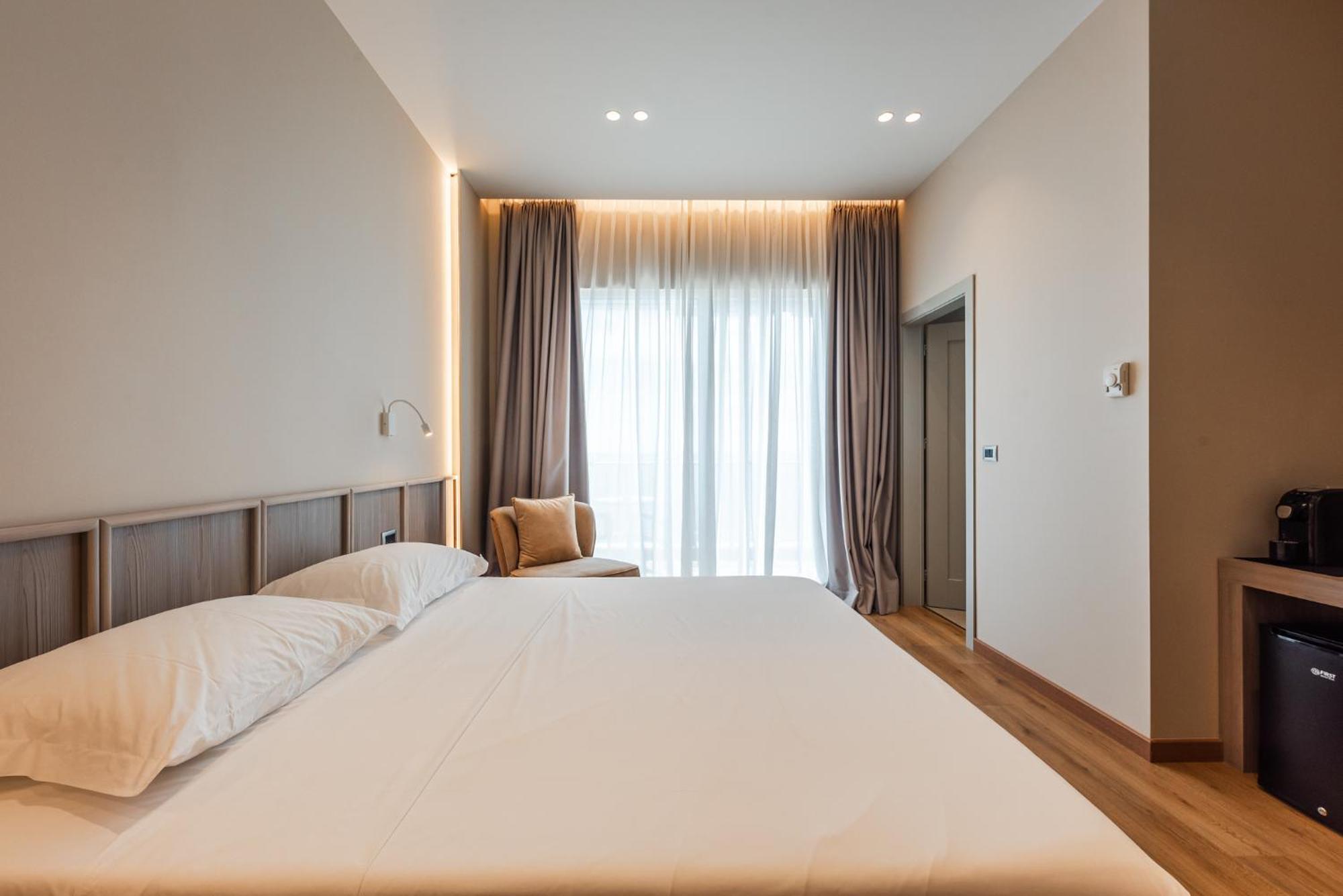 Aragosta Hotel Durres Exterior photo
